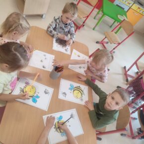Muzyka jest wokół nas – gr. Biedronki