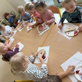 „Gruszki poznają warzywa i owoce” 🥕🍎