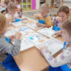 Pszczółki na warsztatach H2O