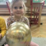 Ar95Iag  150x150 - Zabawy ruchowe i tańce z balonami w Słoneczkach