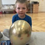 FLJMvl20 150x150 - Zabawy ruchowe i tańce z balonami w Słoneczkach