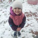 IMG20251124112333 150x150 - Dzieci z grupy &bdquo;Kotki&rdquo; z radością powitały pierwszy śnieg