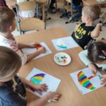 IMG 20251015 093728 150x150 - Kolorowe parasole