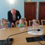 IMG 20251106 104207 150x150 - Żabki w Urzędzie Gminy