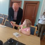 IMG 20251106 104252 150x150 - Żabki w Urzędzie Gminy