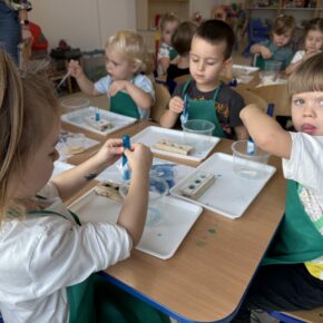 Zabawy z wodą – naukowa przygoda Gruszek