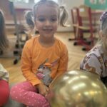 LNUoWHZ 150x150 - Zabawy ruchowe i tańce z balonami w Słoneczkach