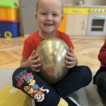 UHh8NV0o 150x150 - Zabawy ruchowe i tańce z balonami w Słoneczkach