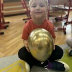 Zk Cb82a 150x150 - Zabawy ruchowe i tańce z balonami w Słoneczkach