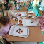 Pszczółki realizują 2 zadanie - ,,Gramy zmysłami"- Węch 171 150x150 - Pszczółki realizują 2 zadanie - ,,Gramy zmysłami"- Węch