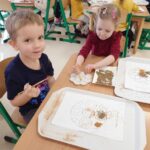 Pszczółki realizują 2 zadanie - ,,Gramy zmysłami"- Węch 173 150x150 - Pszczółki realizują 2 zadanie - ,,Gramy zmysłami"- Węch