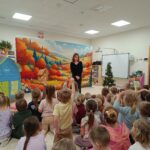 1766442602603 150x150 - Teatrzyk "O śwince co o powietrze nie dbała "