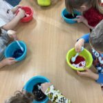 1766445666887 150x150 - Brokatowy slime - warsztaty sensoryczne w gr. Biedronki