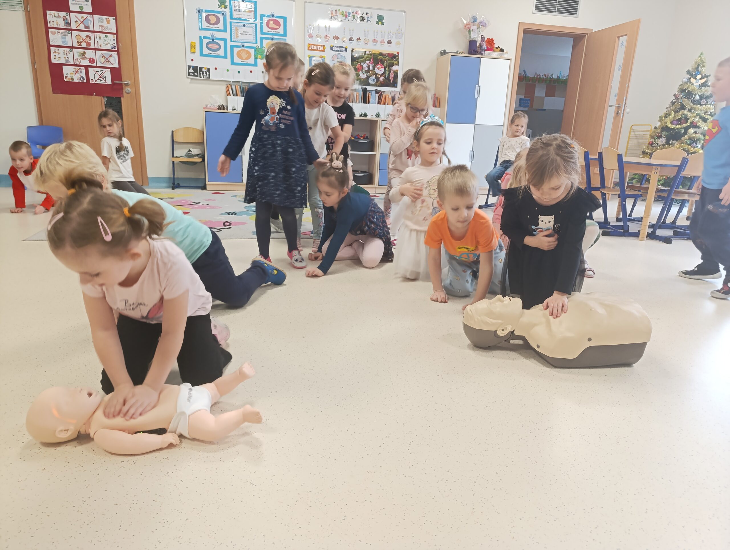 Żabki uczą się udzielać pierwszej pomocy