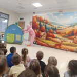 Teatrzyk " Bajka o śwince co o powietrze nie dbała" IMG 20251210 115314 150x150 - Teatrzyk " Bajka o śwince co o powietrze nie dbała"