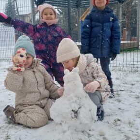 Zimowe zabawy na śniegu ❄️☃️